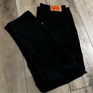 NWOT Levi's Classic Black Jeans
